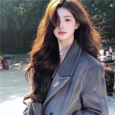 大老千与小妖精